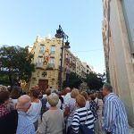 adzucaTs enseñó en una tarde estival de octubre el modernismo valenciano a un grupo privado de Ribar...