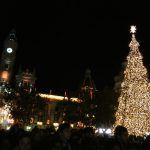 Imágenes y vídeos de una VLC con una iluminación navideña más tradicional y europeizada en la Navida...